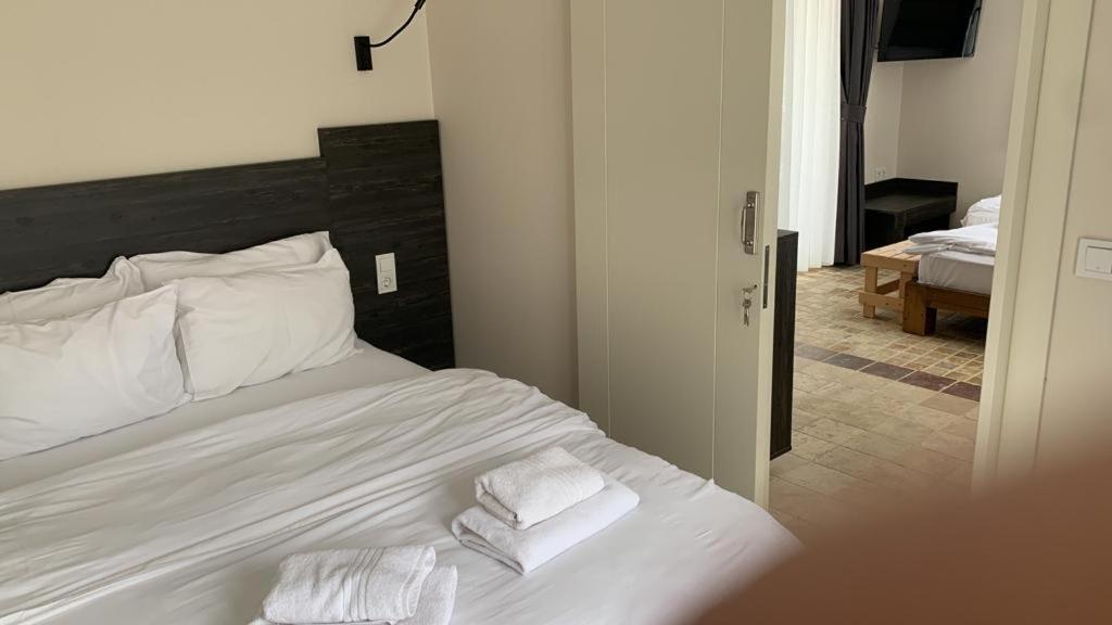 Cesmekes Otel Zewnętrze zdjęcie