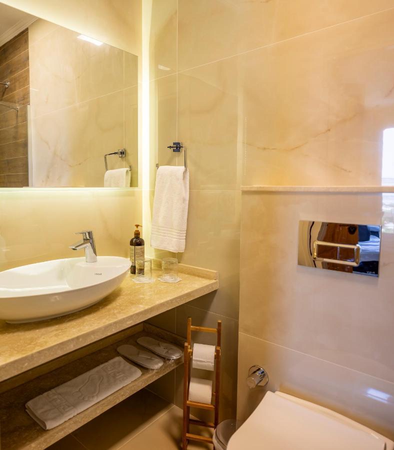 Cesmekes Otel Zewnętrze zdjęcie