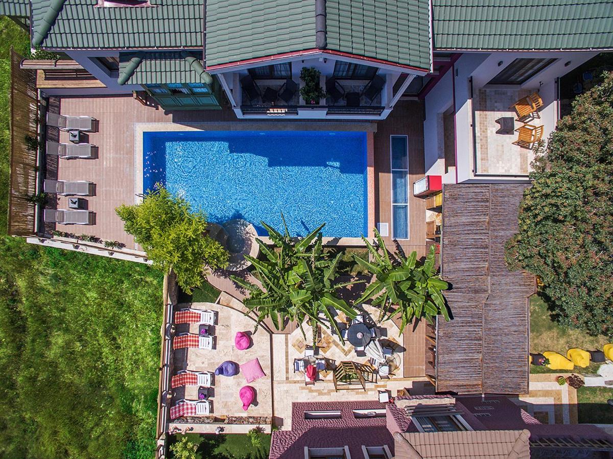 Cesmekes Otel Zewnętrze zdjęcie
